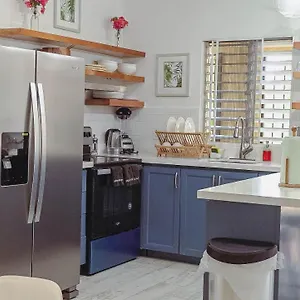 https://luxury-2-bedroom-2-bathroom-city-oasis.comcaribbean.com