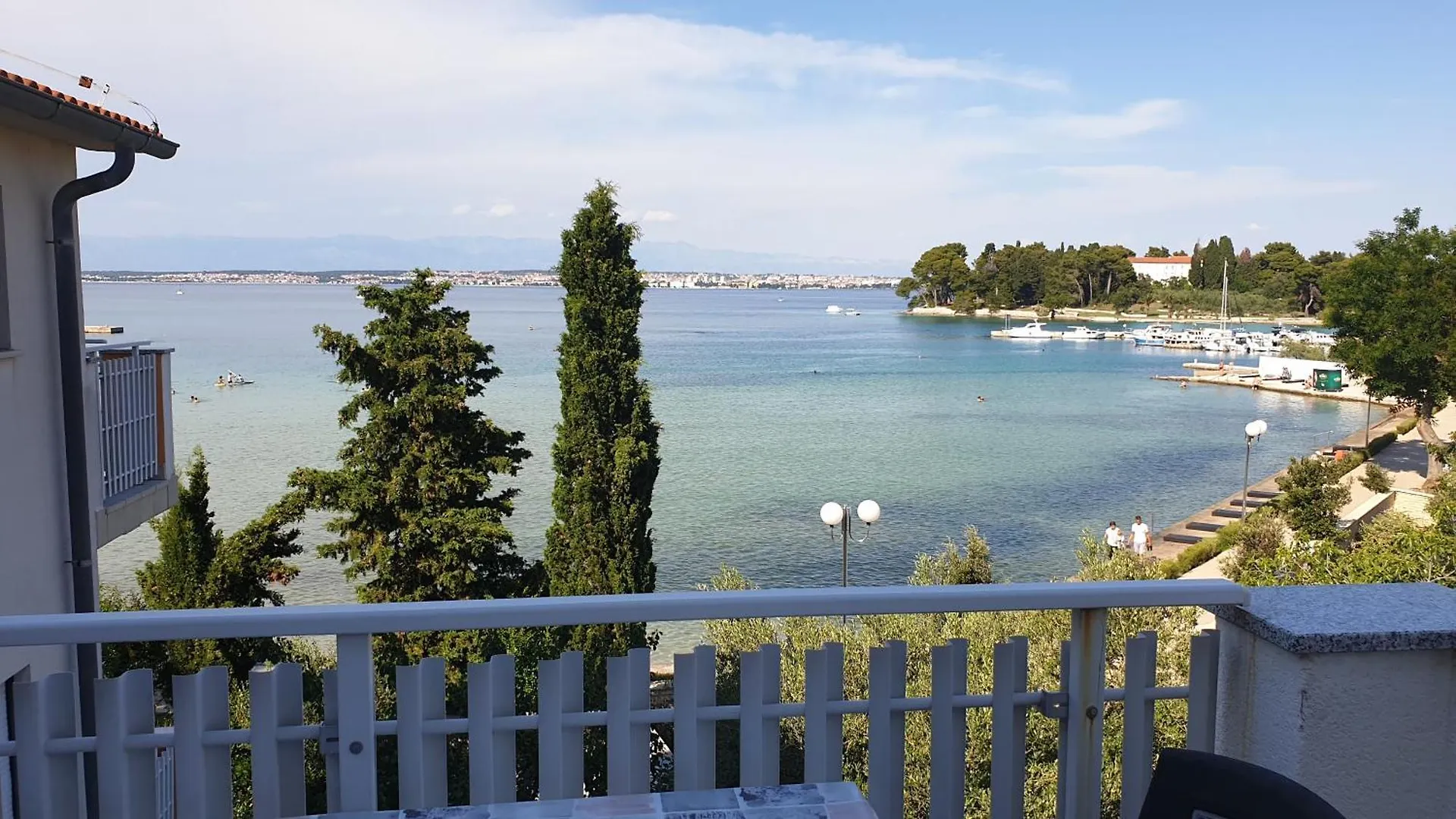 Apartments Villa Eden Preko 0*,  Croatia